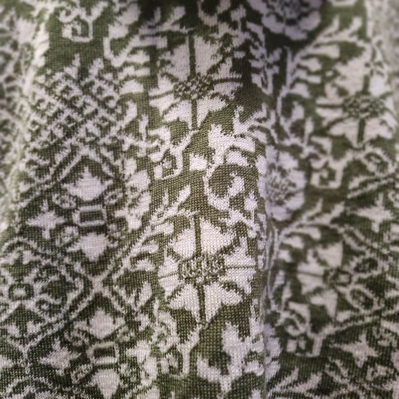 Beautiful Icelandic wool zip up hoodie sweater - Picture 4 of 6